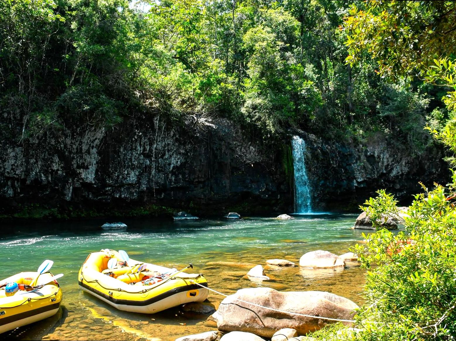 Thrilling Tully River Rafting Adventure